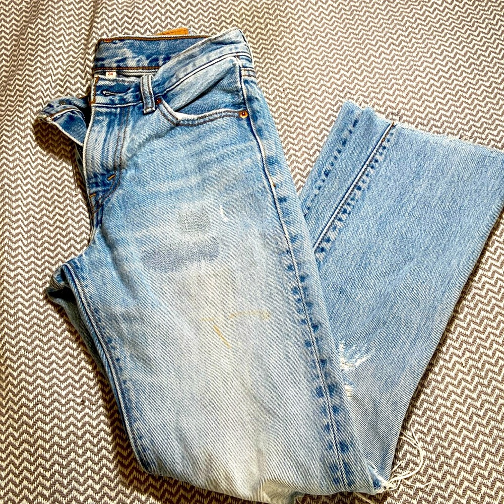 Woman’s Levi’s Denim Jeans!